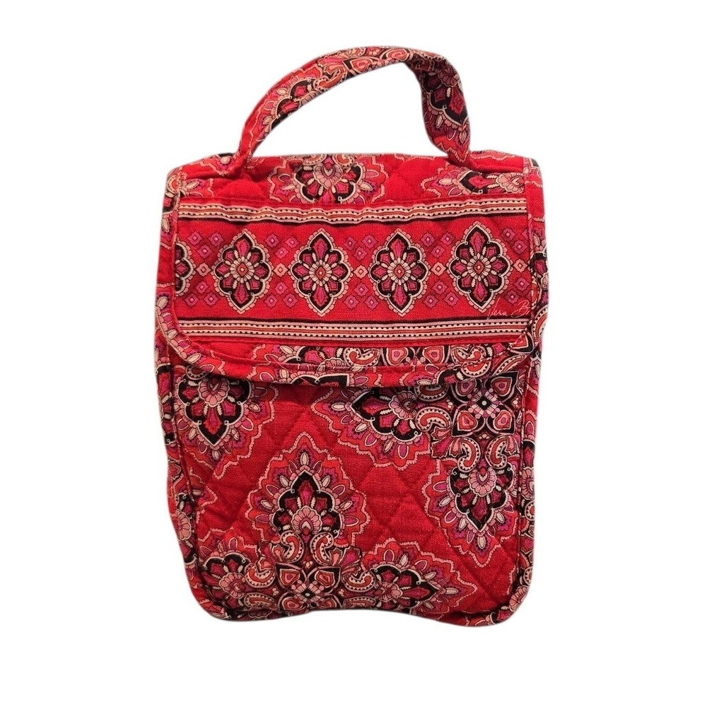 VERA BRADLEY " FRANKLY SCARLET" QUILTED LUNCHBOX.  RETIRED